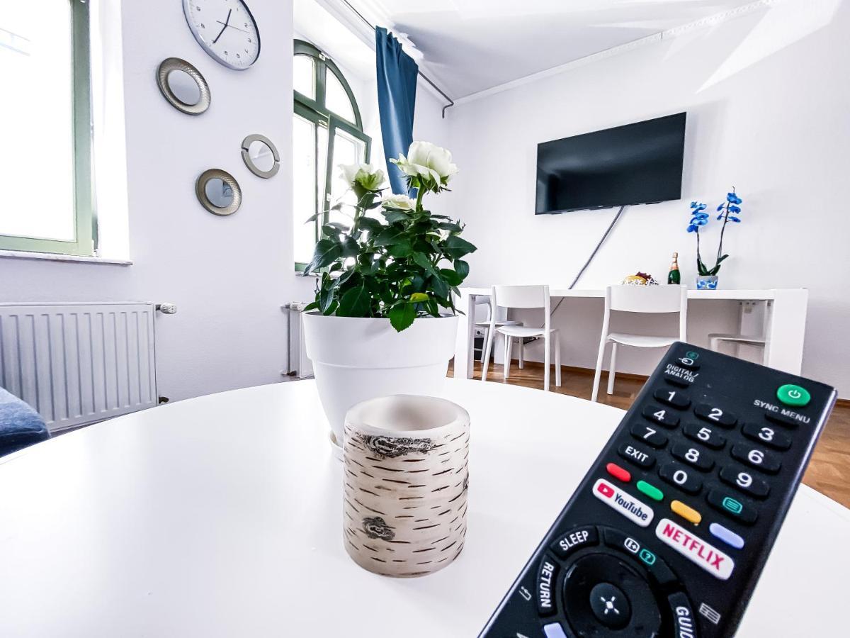 Zentraler Altbau Am Clara-Zetkin-Park, Rb-Arena Um Die Ecke, Netflix Inklusive Лейпциг Экстерьер фото